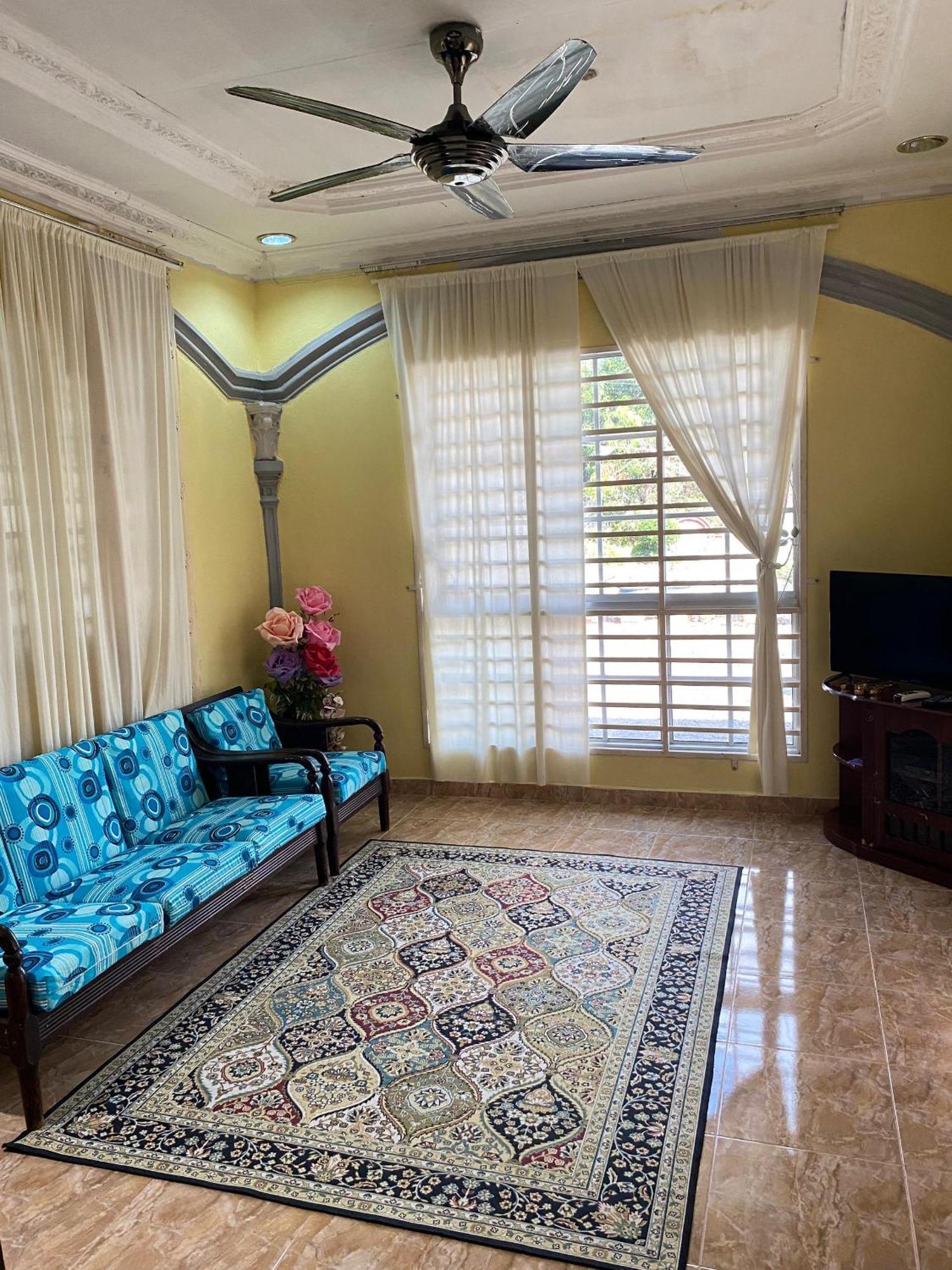 Teratak Tiga Homestay Padang Besar Kaki Bukit Exterior photo