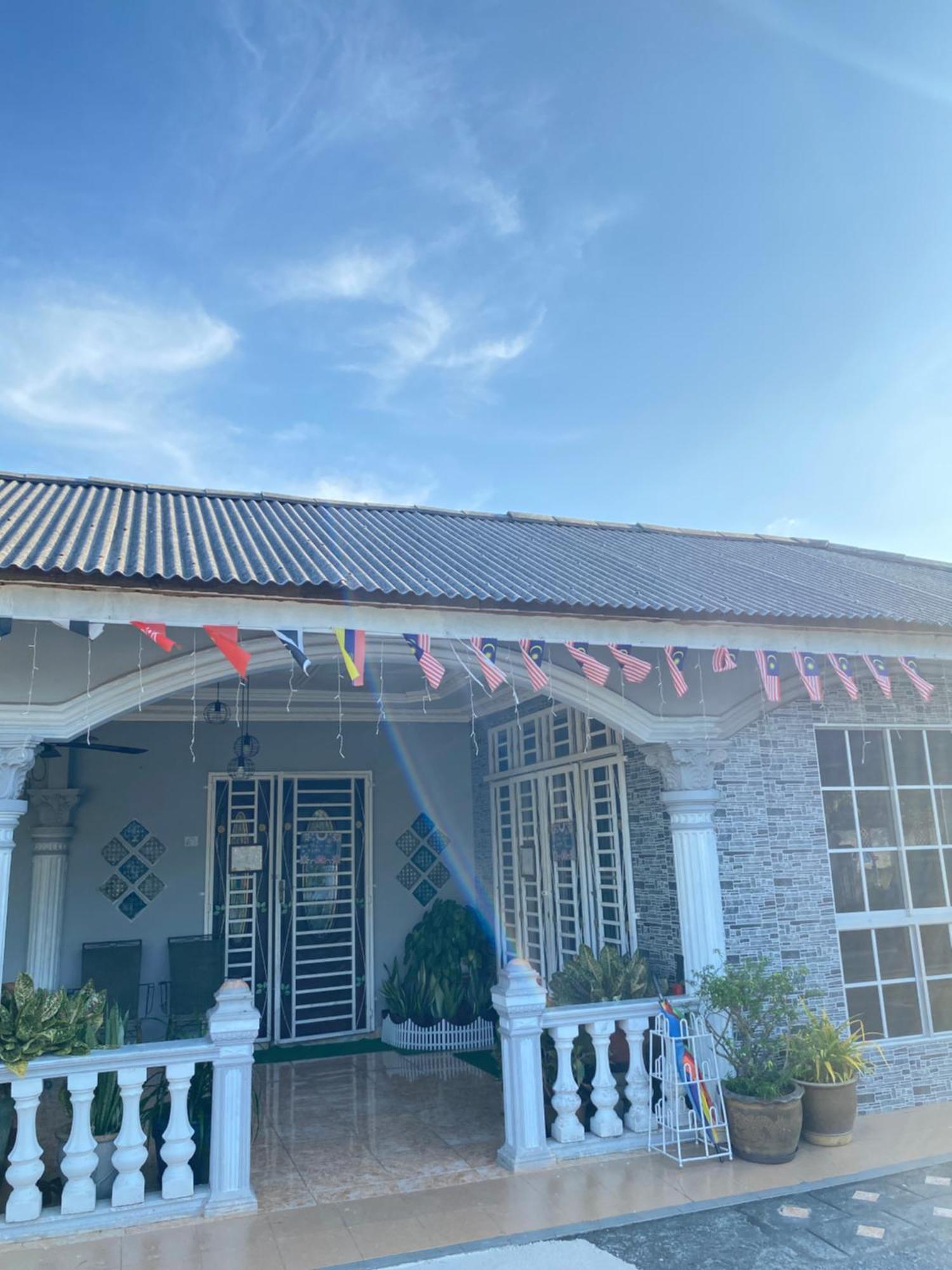 Teratak Tiga Homestay Padang Besar Kaki Bukit Exterior photo